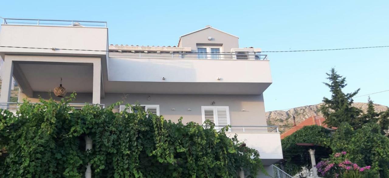 מליני Villa My Rose With A Private Pool מראה חיצוני תמונה